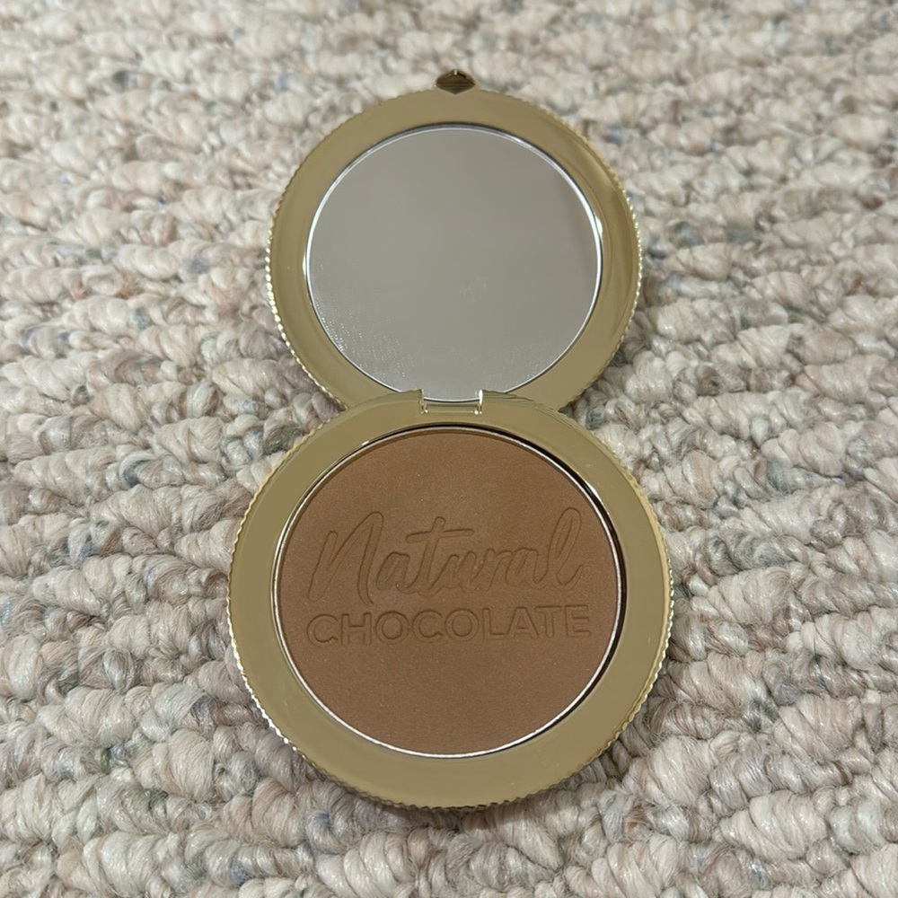 Too Faced Natural Chocolate Bronzer